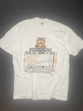 Vintage University of Missouri tigers big 8 basketball champion shirt size large